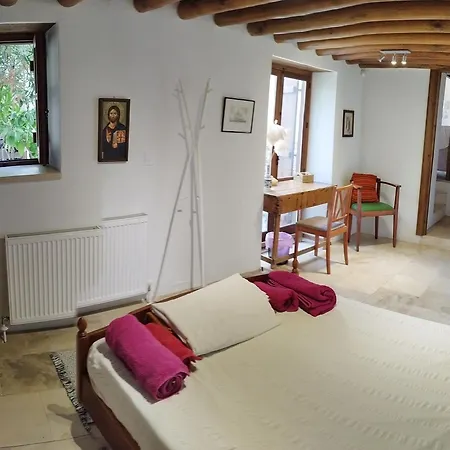 The Family Nest - Traditional Serenity *