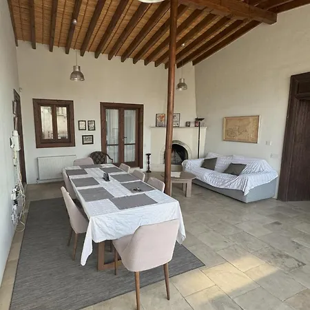 Villa The Family Nest - Traditional Serenity